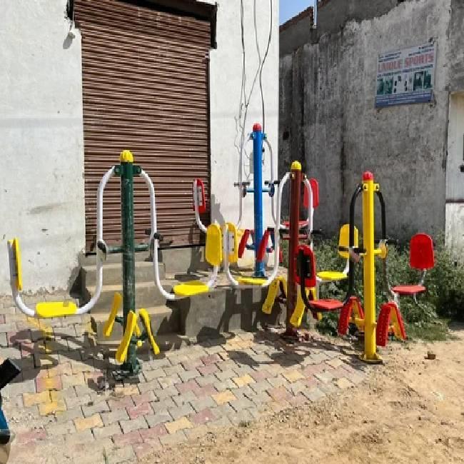 Iron Outdoor Gym Leg Press