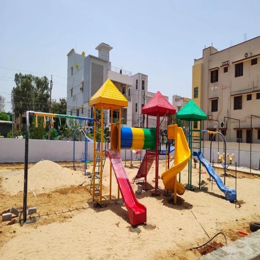 Outdoor Playground Station