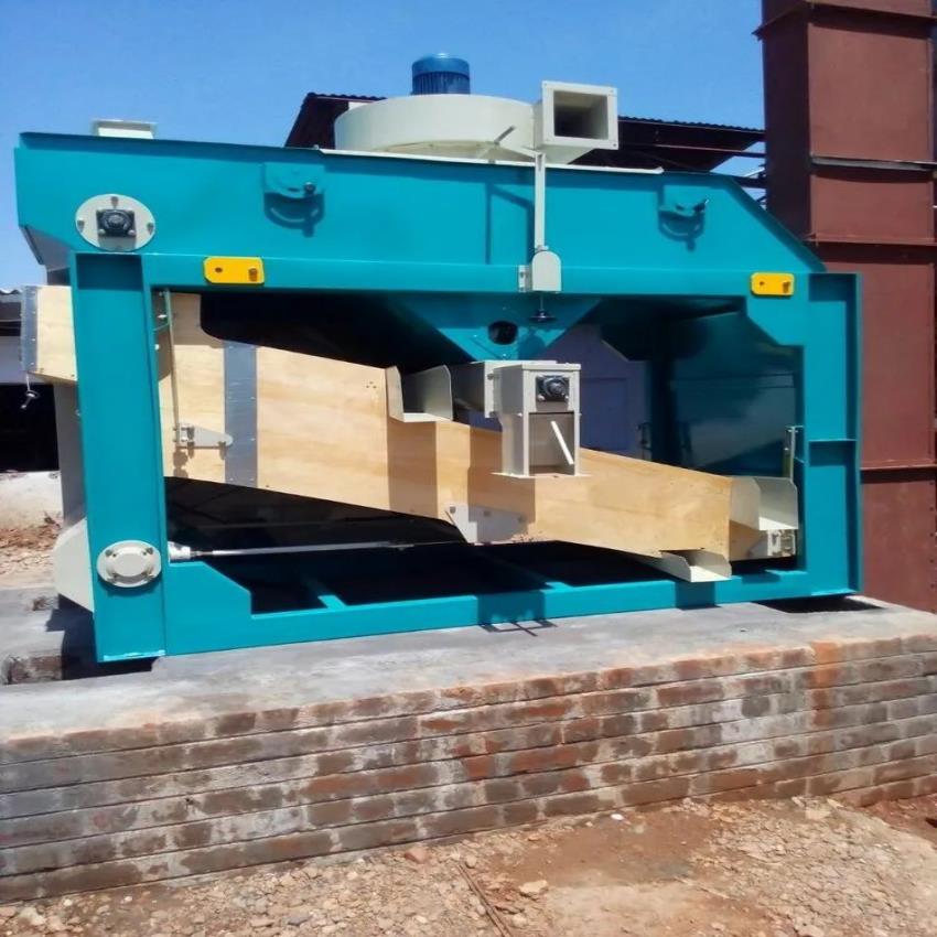 Painted Grain Cleaner Triple Deck, 12 Tph