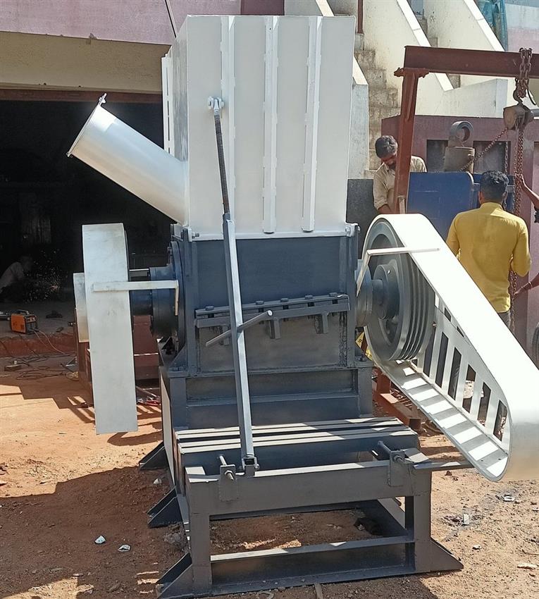 30-Inch Plastic Chair Slicer