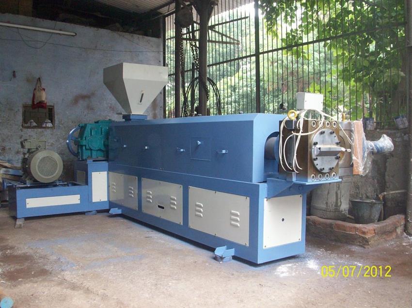 Plastic Granule Extruder Machine