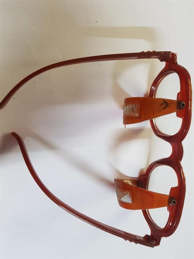 Polycarbonate Goggles With Jali, Plastic Frame