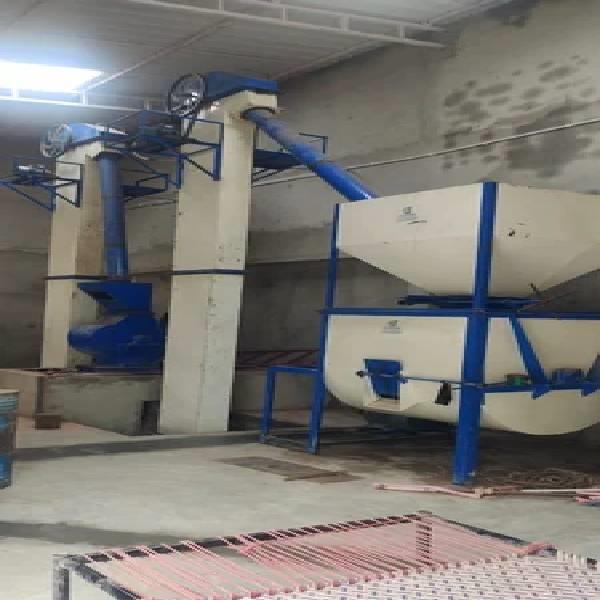 Poultry Mash Feed Production Machine