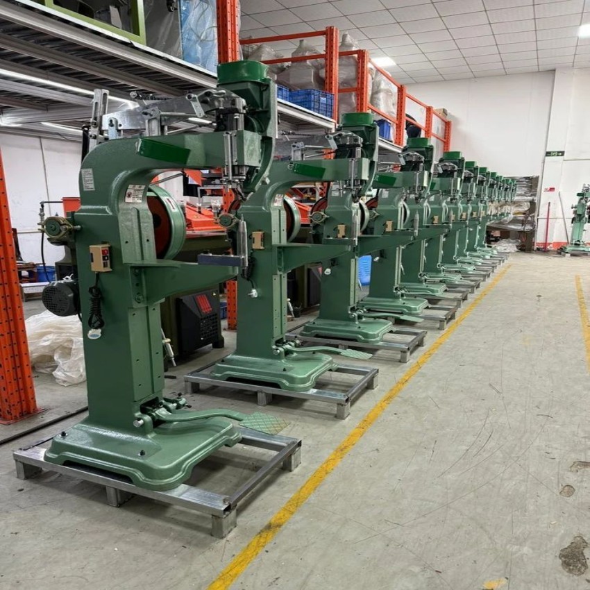 Precision Pneumatic Rivet Machine