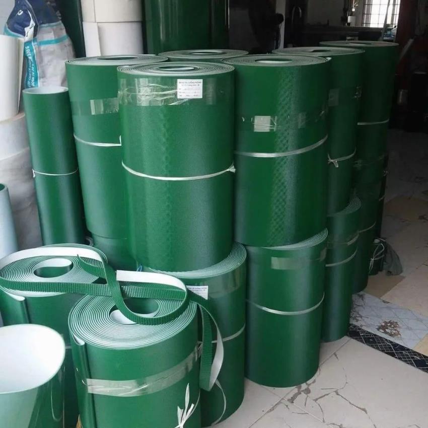 Cleated PVC Conveyor Belt, Up to 2mm