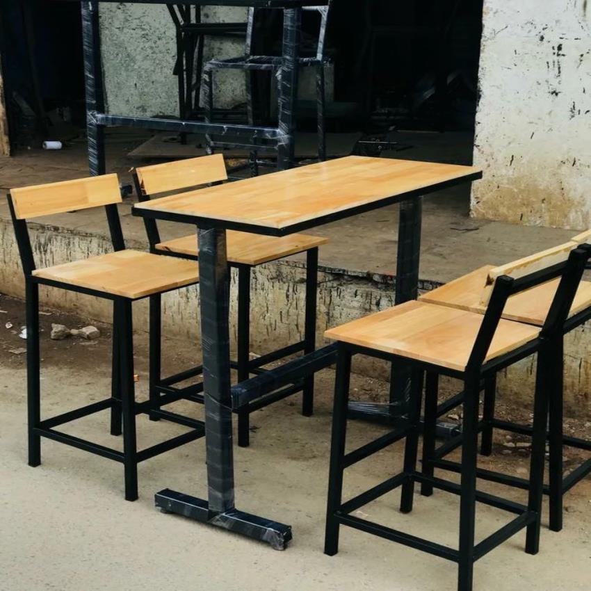 Rectangular 8-Seater Engineered Wood Dining Tables For Hotels, No Storage