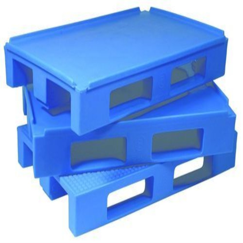 Blue Rectangular Plastic Pallet