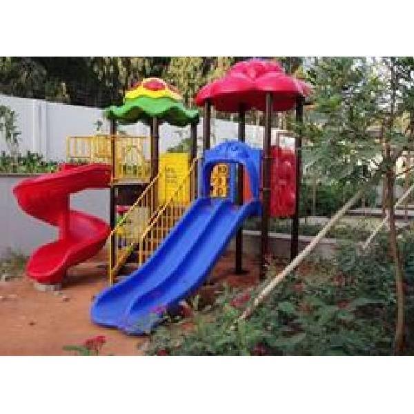 Red Kids Outdoor Multi Play Machine
