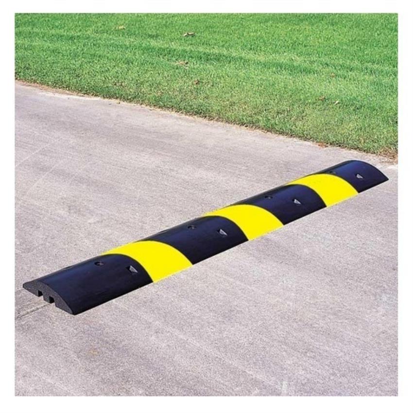 Rubber Black Yellow Road Traffic Calmer