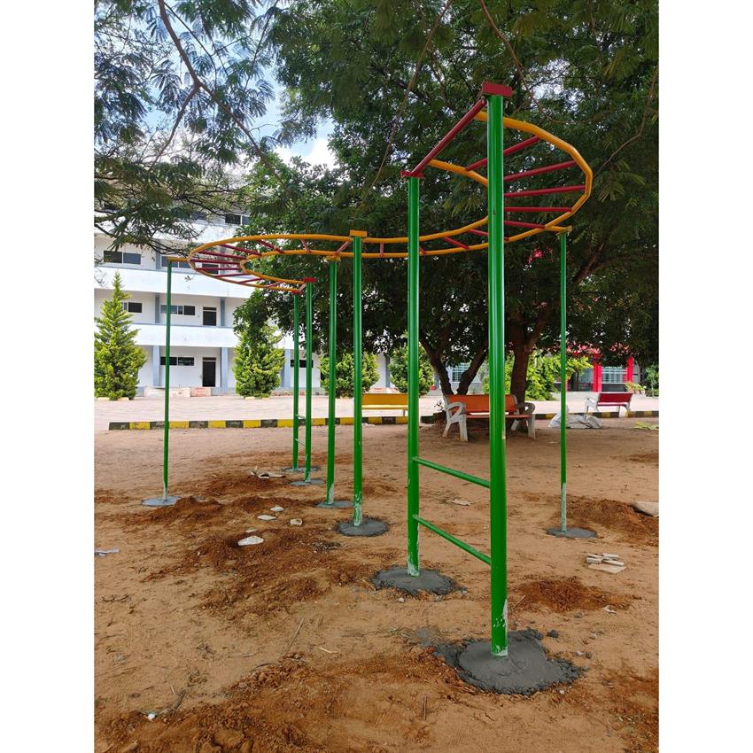 Curved S-Shape Climber