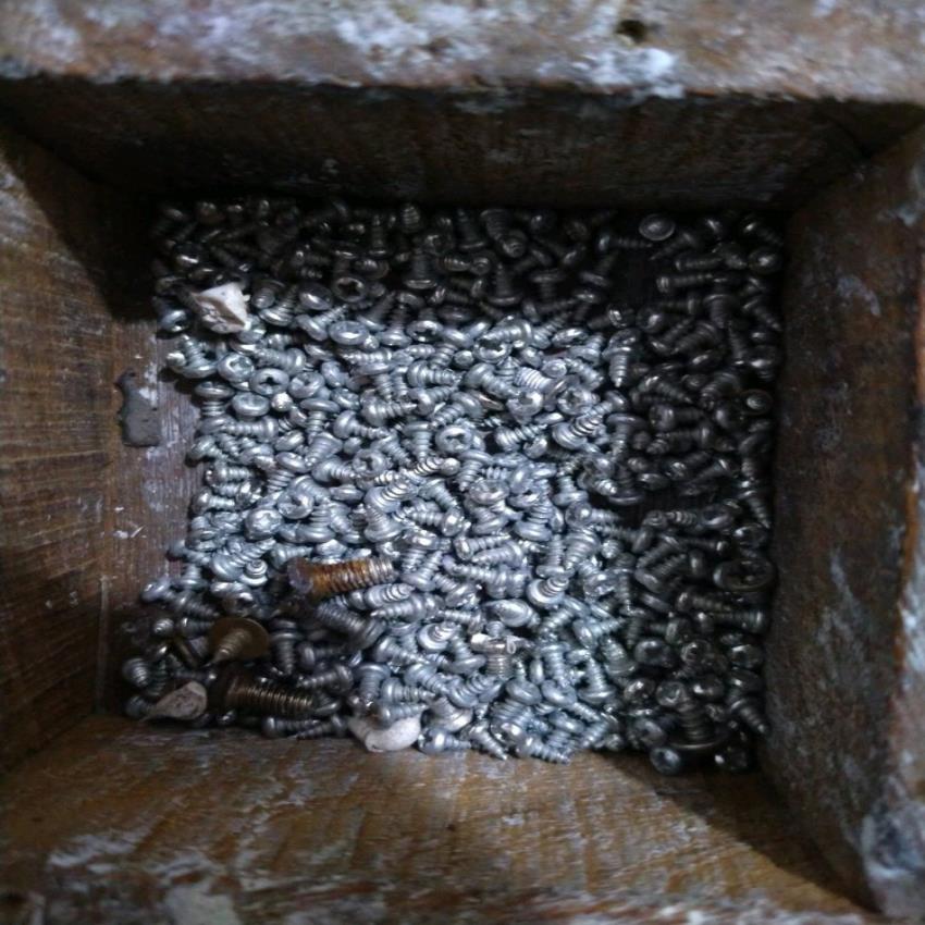 LED Bulb Fitting Screws