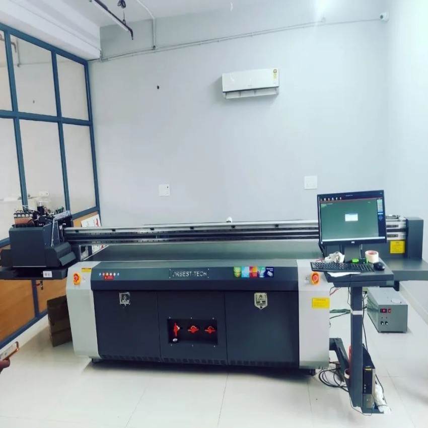600 dpi UV Flatbed Printing Equipment