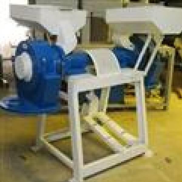 Semi-Automatic Aata Chakki Machine 15 HP, 150 Kg/Hr