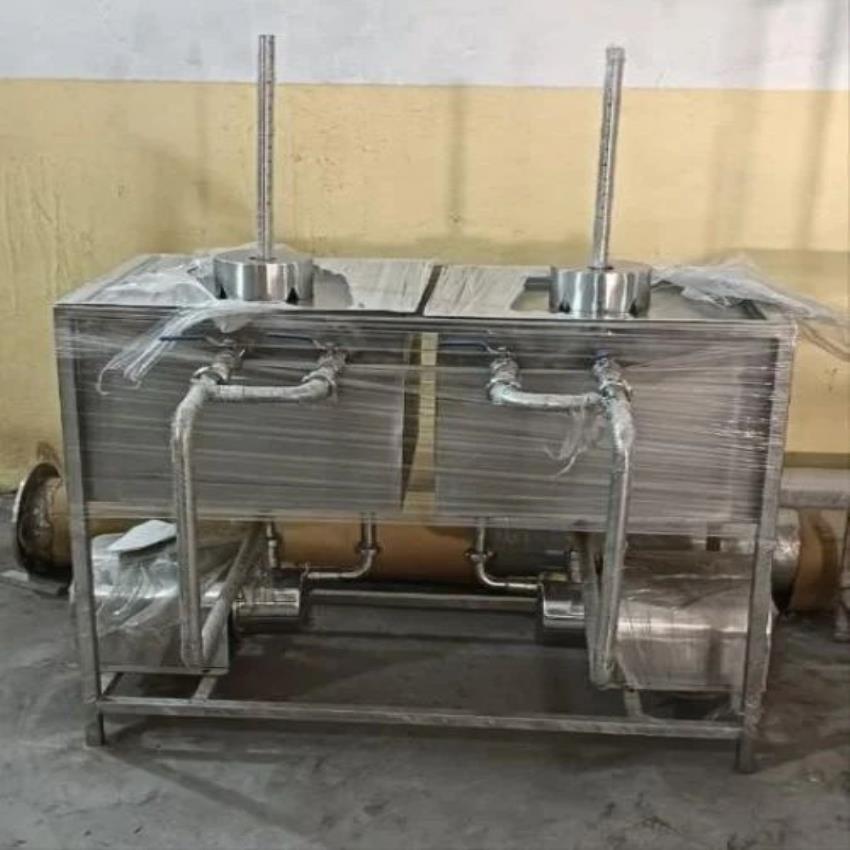 Semi Automatic Jar Cleaning Machine, 60 Jar/hr, 2 kW