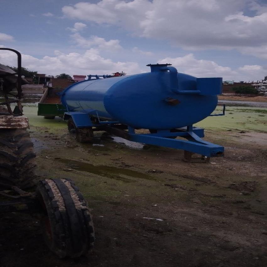 Truck-Mounted Sewage Cleaning Machine, 4000 L