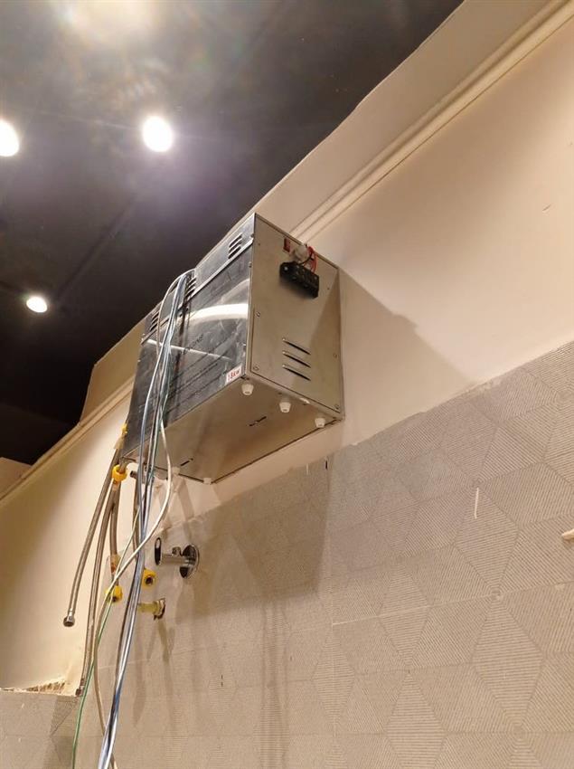 Shower India 18" x 20" White Steel Bath Chamber