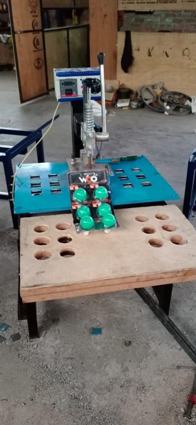 Manual LED Bulb Blister Machine
