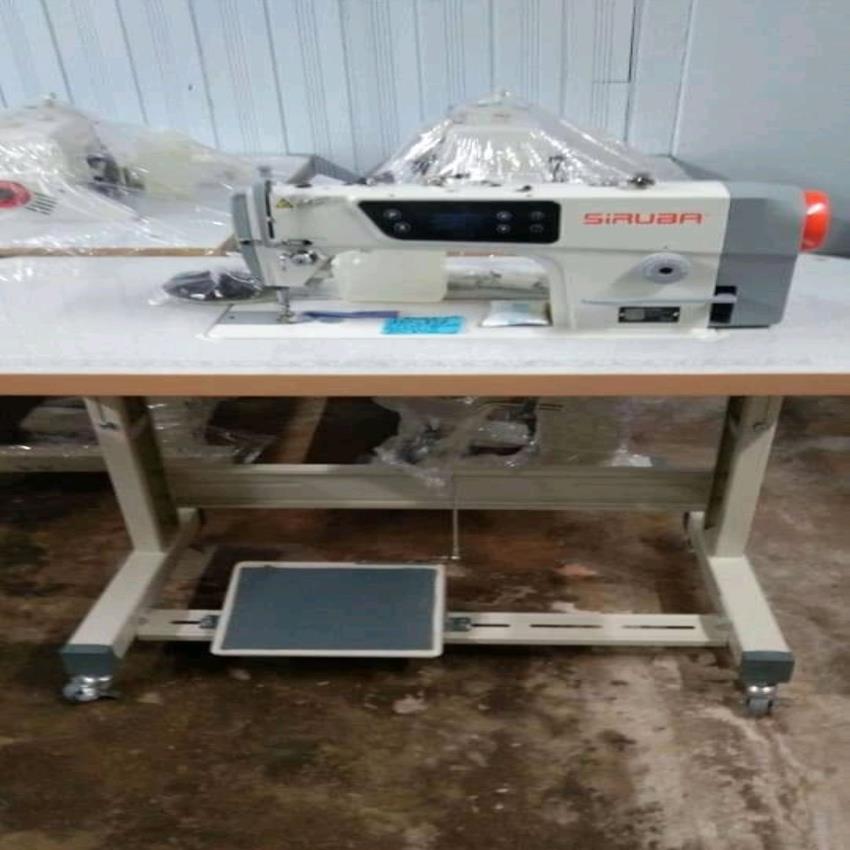 Siruba DL700 Sewing Machine