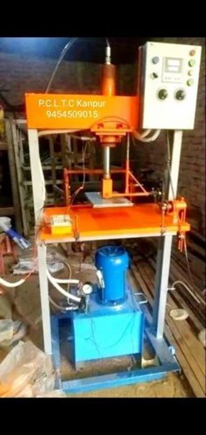 Footwear Sole Cutting Machine