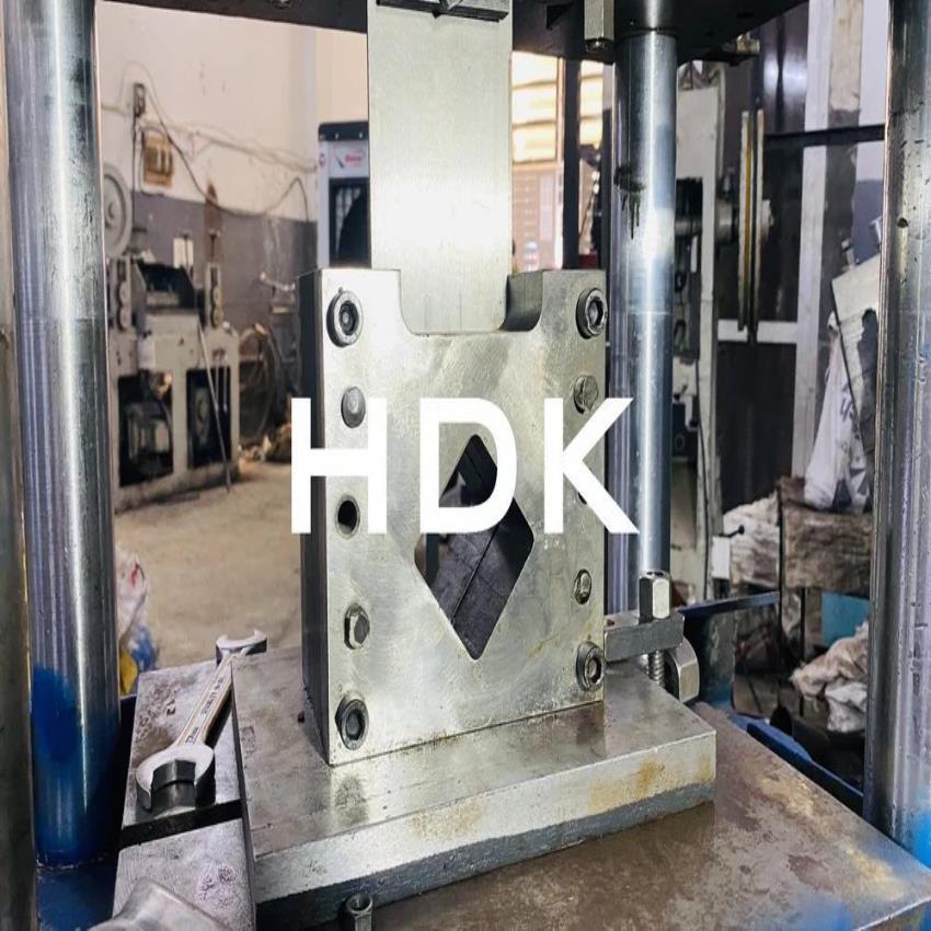 Industrial Square Pipe Cutting Die