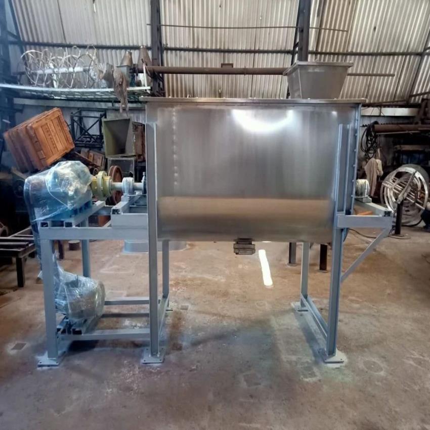 SS Horizontal Powder Blender VRB-1000