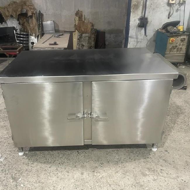 Stainless Steel Table with Full Side Covers