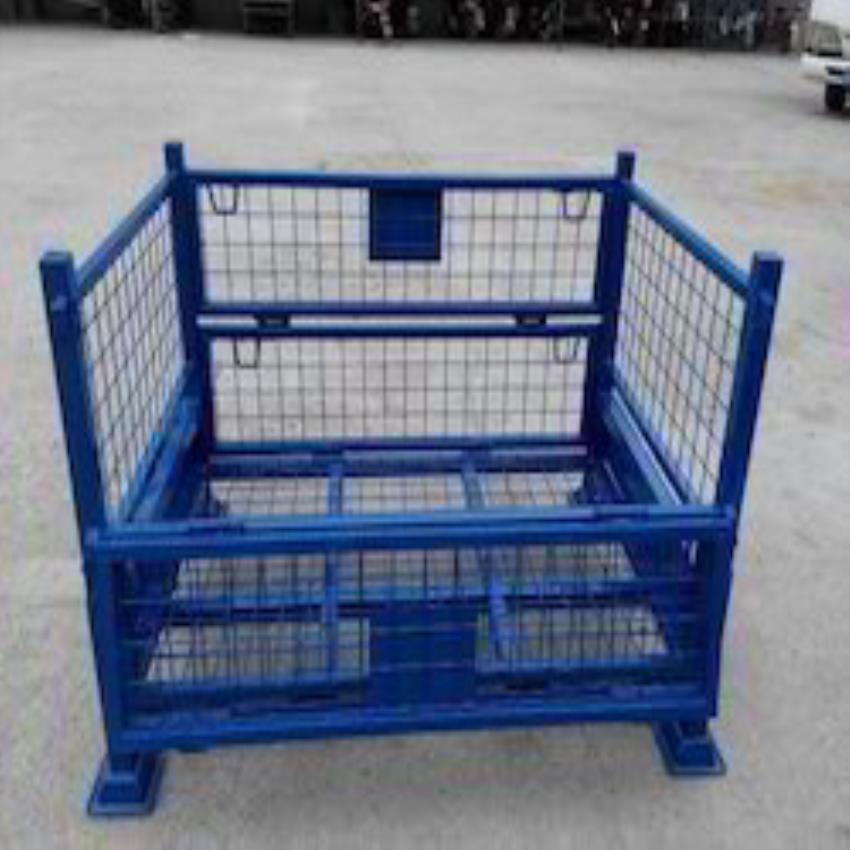 Stackable Material Pallet