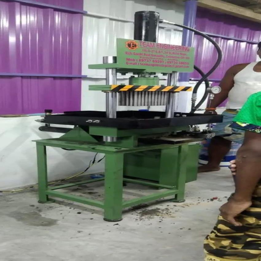 Stainless Steel Hydraulic Sambrani Machine