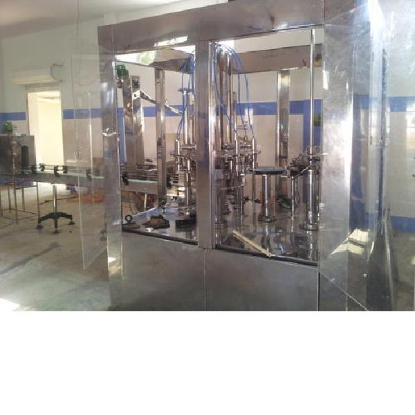 Automatic Pet Bottle Filling Machine