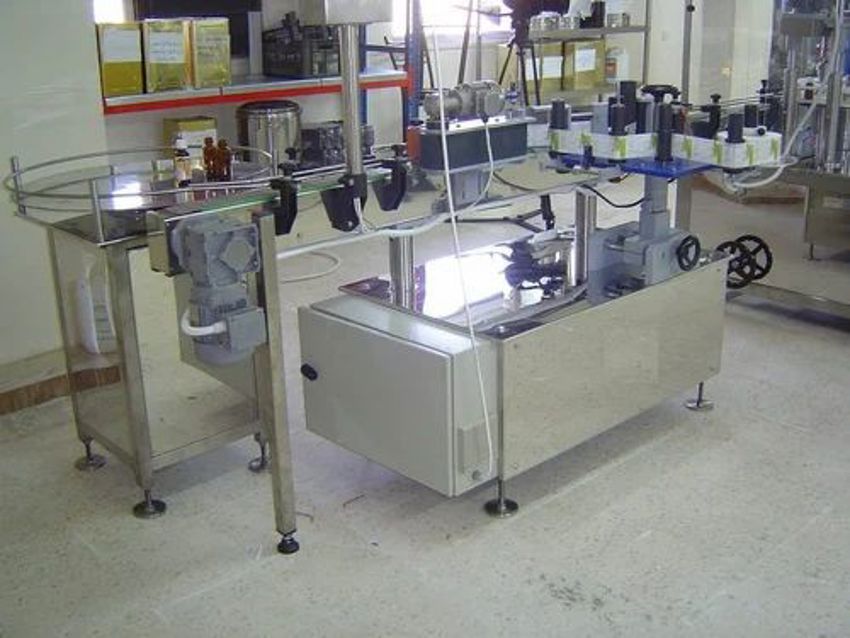 Stainless Steel Automatic Round Bottle Labeling Machine