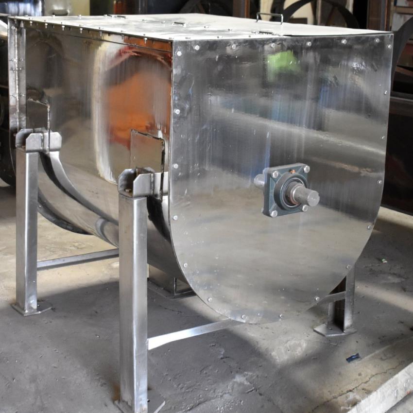 Stainless Steel Blender Machine, 1000L