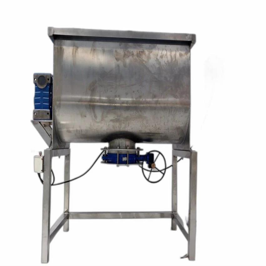 SS Rectangular Blender Machine, 100kg/hr