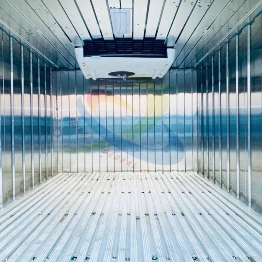 Stainless Steel Refrigerated Truck