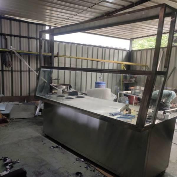 Designer Vada Pav Counter