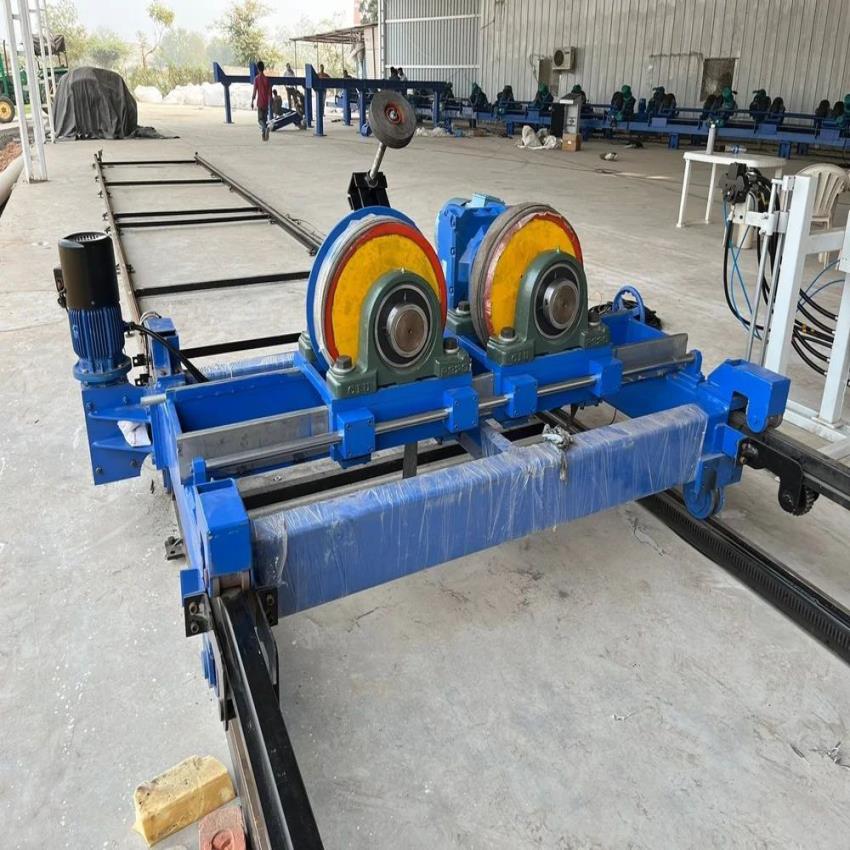 Steel Pipe Trolley Rotator Conveyor, 500 Kg/Ft