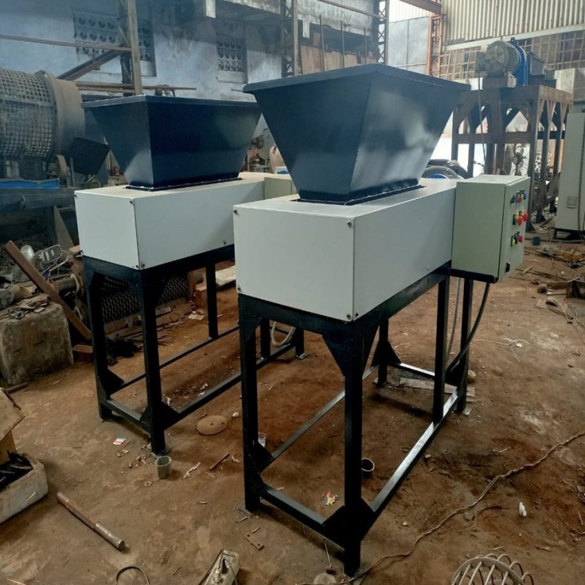 Strip-Cut Corrugated Box Shredding Machine