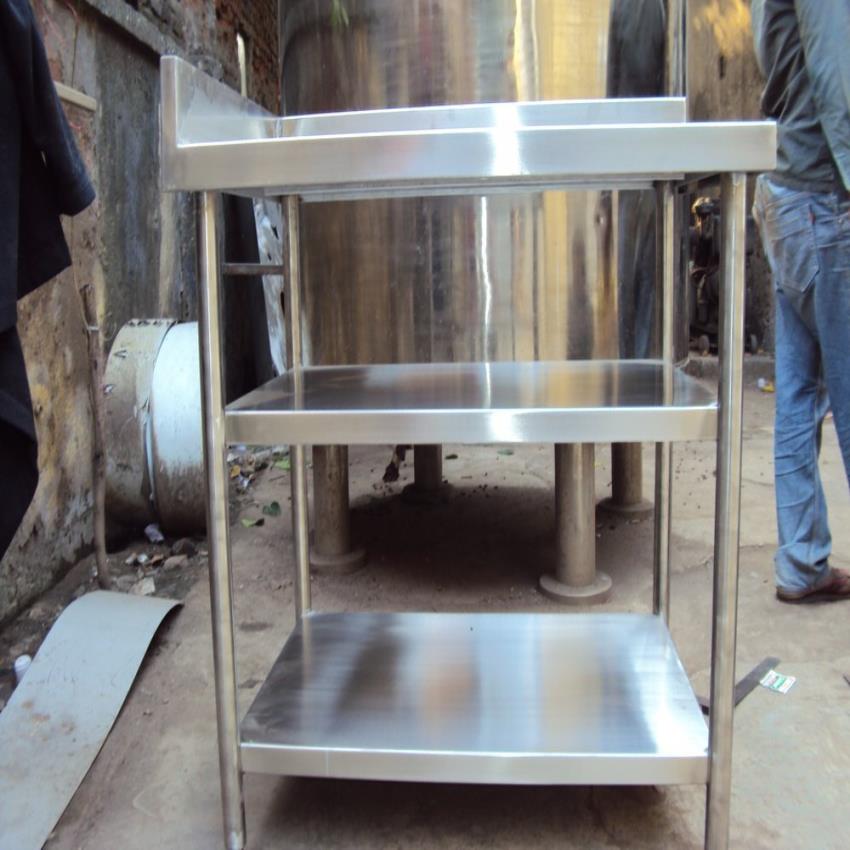 Table with Two Under Shelves & Splash