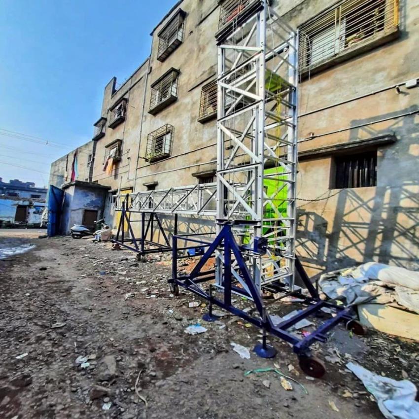 Tilting Tower Extension Ladder