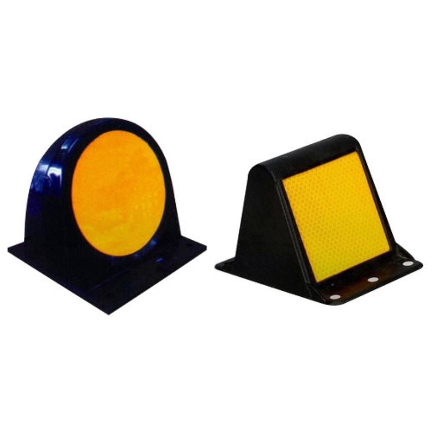 Traffic Yellow Median Marker