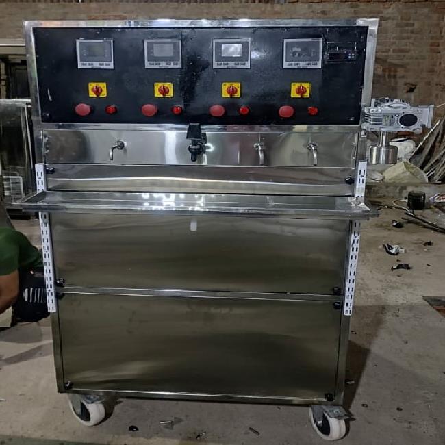 Triple Plus One Bottle Filling Machine