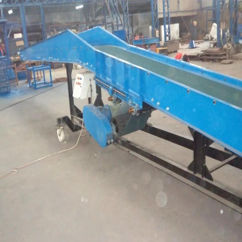 Industrial Truck Loading Machine