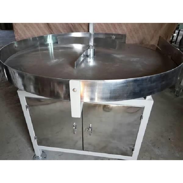 Heavy-Duty Turn Table