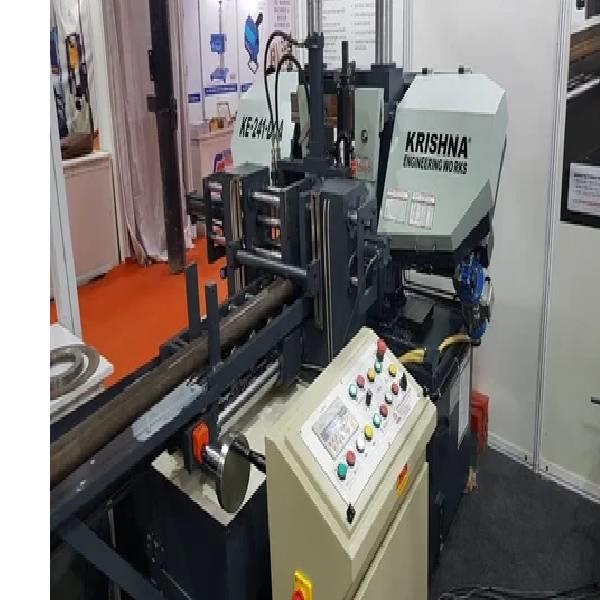 Turret Vertical Milling Machine