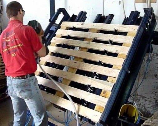 Assembly Table for Pallets
