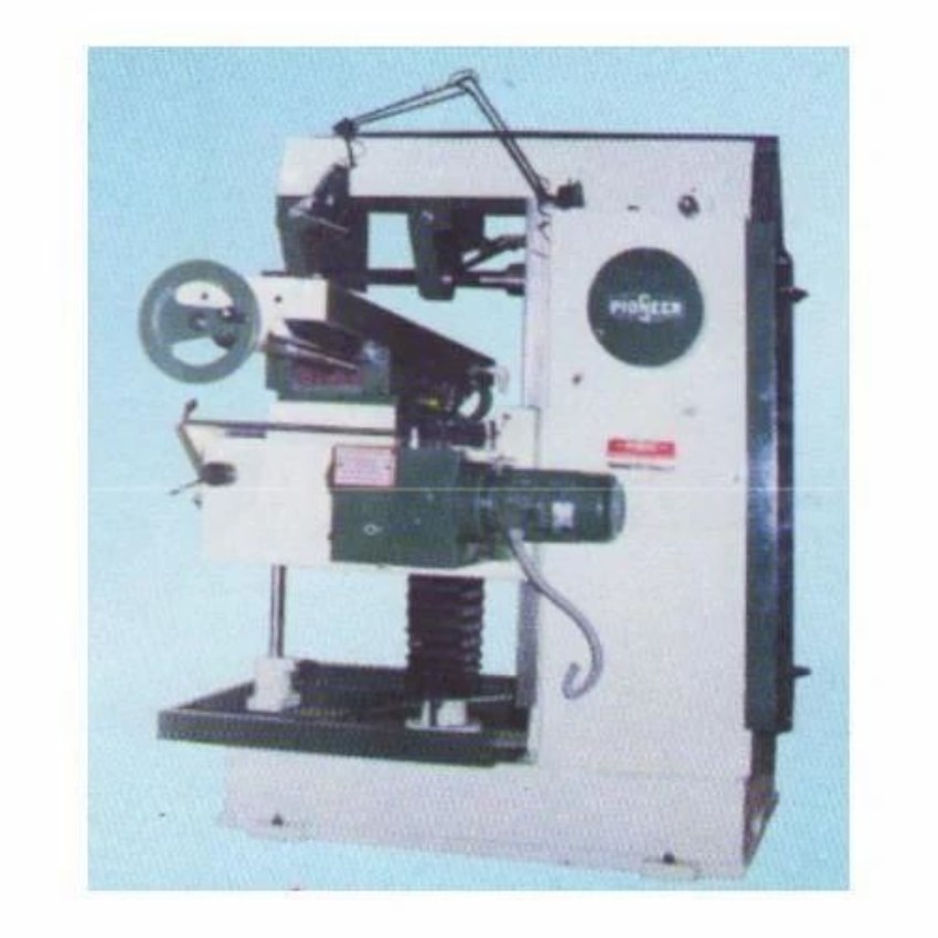 Geared Universal Milling Machine