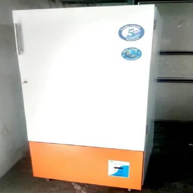 Upright Plasma Freezer -40C