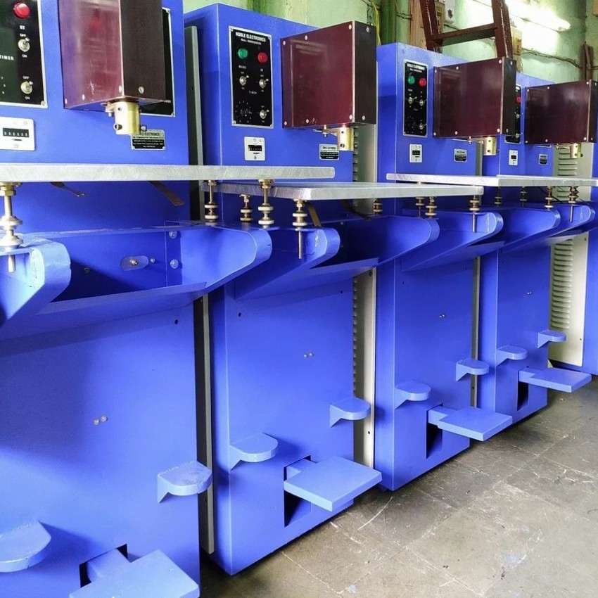 Upto 100 Amp RF Welding Machine, Semi-Automatic