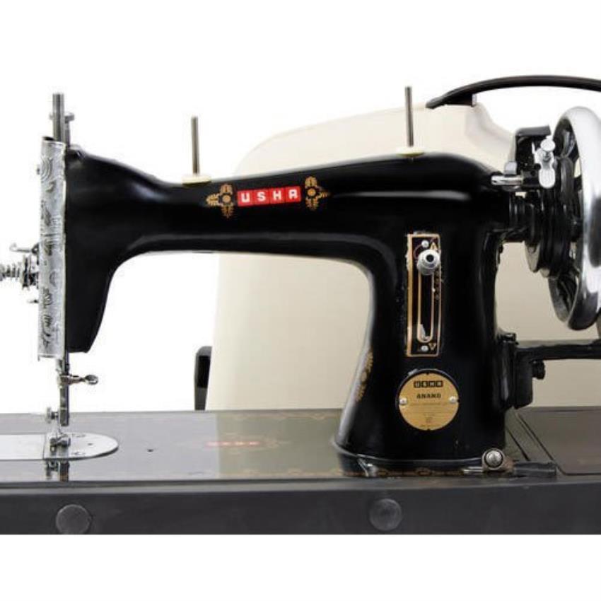 Usha Lockstitch Sewing Machine