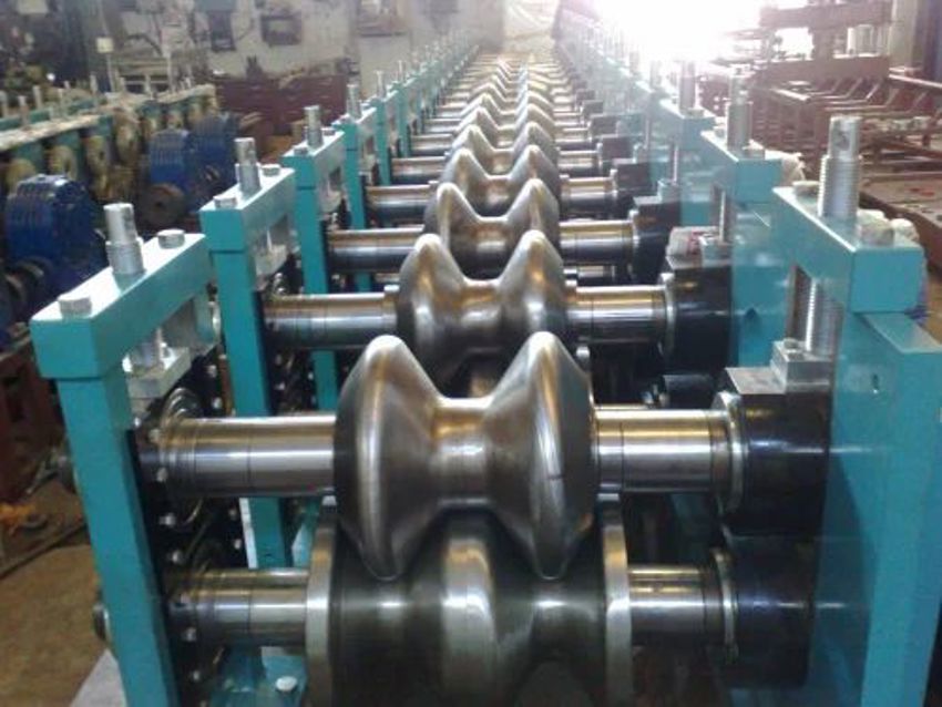 Valson Steel Road Protector