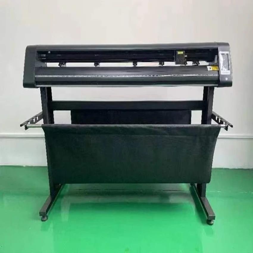 Vinyl Sticker Cutter Machine
